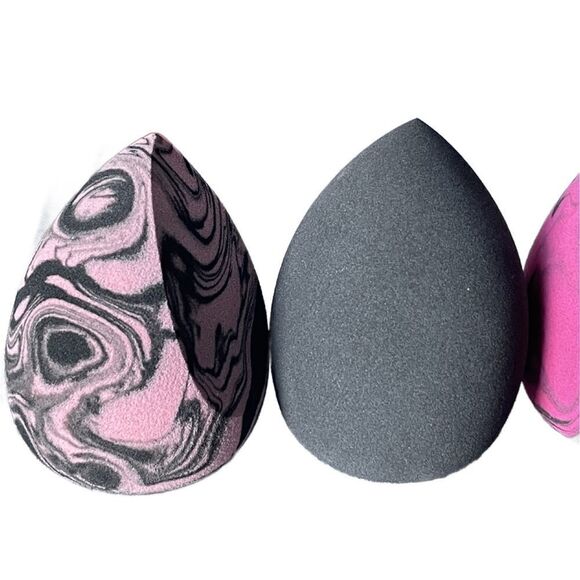 Makeup Sponges (Pack of 4) Brand New Wet/Dry Use - Picture 4 of 7